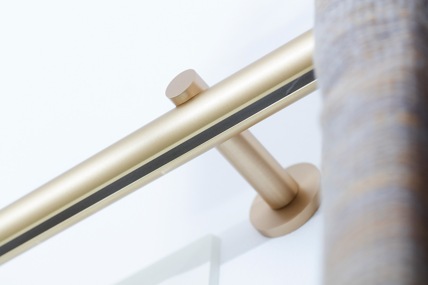 Luxaflex Premium Curtain rod